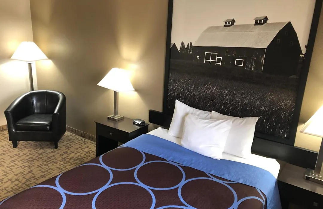 Super 8 By Wyndham Boise-1